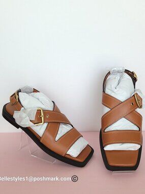 COACH Archival Buckled Flat Leather Sandals- Cognac color. Women’s Size 8.5B ⭐